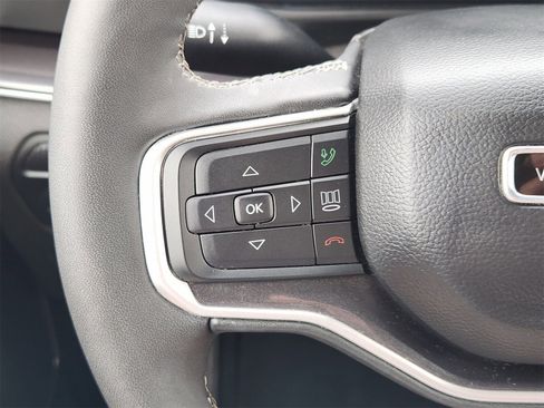 Used 2024 Jeep Wagoneer 4WD w/ Premium Group I image 33