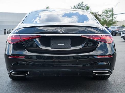 Certified 2022 Mercedes-Benz S 500 4MATIC w/ AMG Line Package image 6