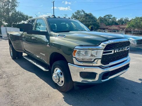Used 2021 RAM 3500 Tradesman w/ Chrome Appearance Group AWD/4WD image 10