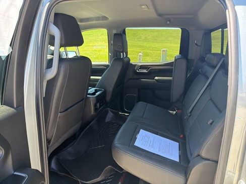 Used 2023 Chevrolet Silverado 1500 RST AWD/4WD image 10