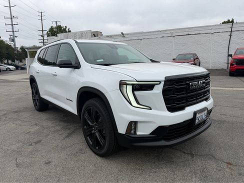 Used 2026 GMC Acadia Elevation w/ Black Edition FWD image 2