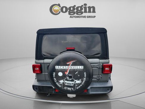 Used 2018 Jeep Wrangler Unlimited Sport S image 8