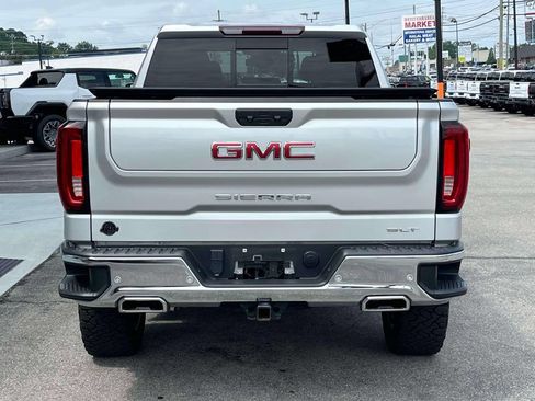 Certified 2022 GMC Sierra 1500 SLT w/ SLT Premium Plus Package AWD/4WD image 4