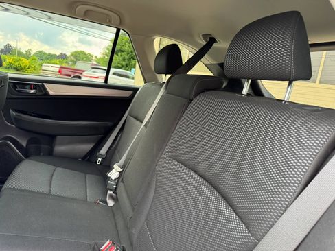 Used 2017 Subaru Outback 2.5i Premium AWD/4WD image 35