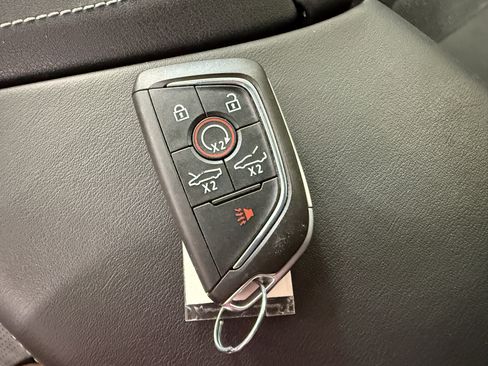 Used 2020 Chevrolet Corvette Stingray Preferred Cpe w/ 2LT Preferred Equipment Group RWD image 18
