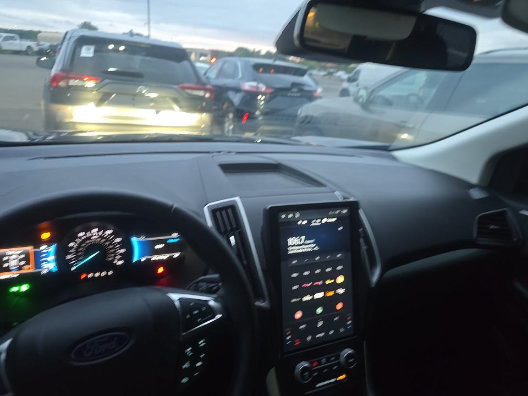Used 2024 Ford Edge SEL w/ Convenience Package AWD/4WD image 9