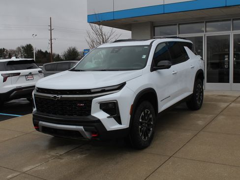 New 2026 Chevrolet Traverse Z71 w/ Driver Confidence Package image 7