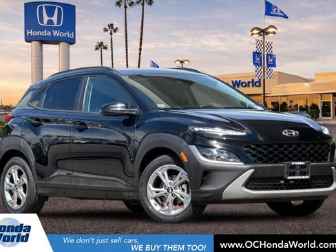 Used 2023 Hyundai Kona SEL FWD image 1