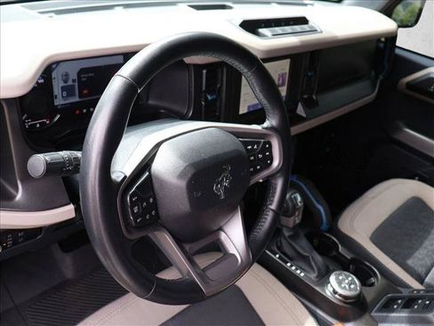 Used 2023 Ford Bronco Wildtrak AWD/4WD image 12