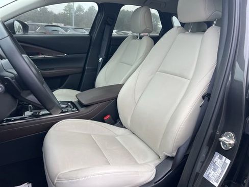 Used 2025 MAZDA CX-30 AWD 2.5 S w/ Premium Package image 28