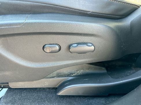 Used 2017 Chevrolet Trax LT w/ LT Convenience Package image 23