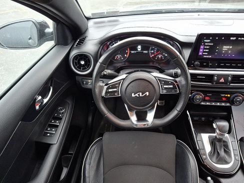 Used 2023 Kia Forte GT-Line image 12