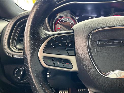 Used 2021 Dodge Challenger R/T Scat Pack w/ Dynamics Package RWD image 20