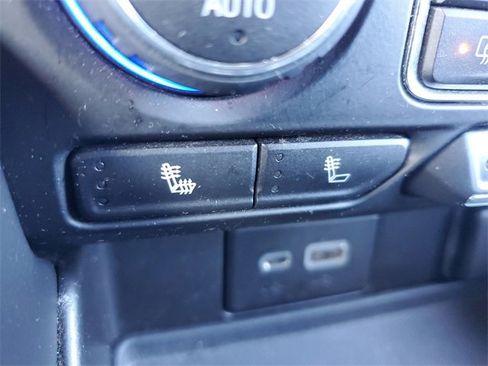 Used 2021 Chevrolet Suburban LT w/ Rear Media and Nav Package image 25