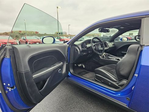Used 2018 Dodge Challenger SXT Plus image 33