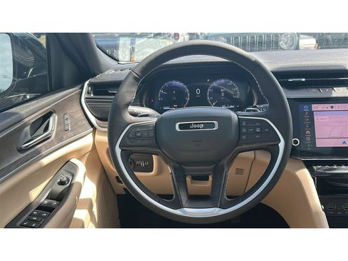 New 2026 Jeep Grand Cherokee L Limited w/ Limited Altitude Package RWD image 19