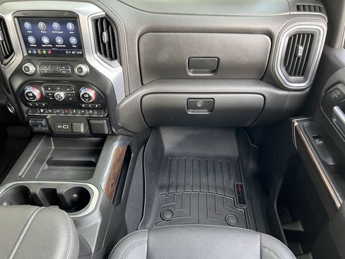 Used 2023 GMC Sierra 3500 SLT w/ SLT Convenience Package AWD/4WD image 34