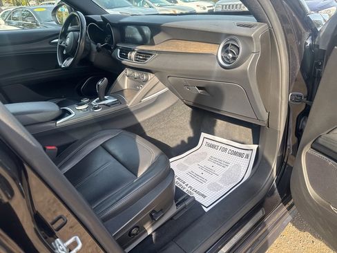 Used 2022 Alfa Romeo Stelvio Ti image 37
