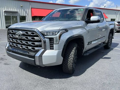 Used 2024 Toyota Tundra Platinum AWD/4WD image 7