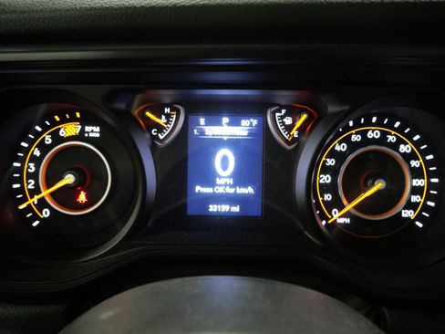Used 2024 Jeep Wrangler Unlimited Sport AWD/4WD image 16
