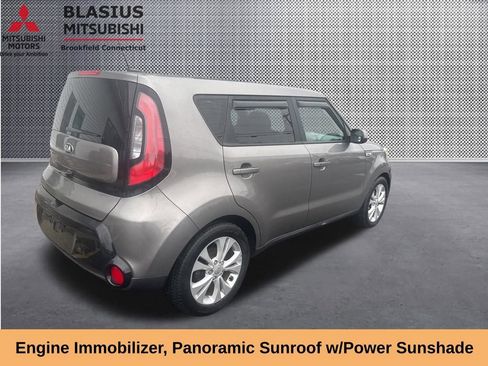 Used 2016 Kia Soul + w/ Primo Package FWD image 9