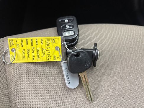 Used 2014 Hyundai Elantra SE w/ Option Group 02 image 32