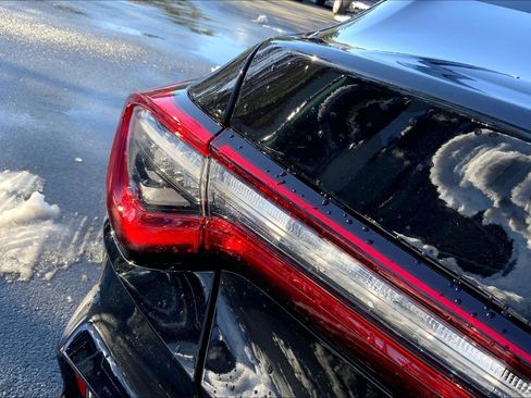 Used 2023 Acura TLX w/ Technology Package image 31