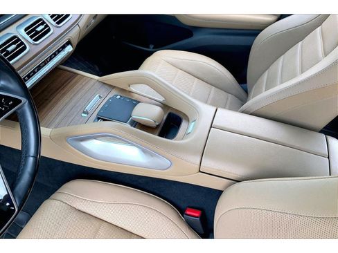 Used 2024 Mercedes-Benz GLE 350 4MATIC image 16
