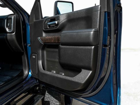 Used 2023 GMC Sierra 2500 Denali w/ Denali Ultimate Package image 49