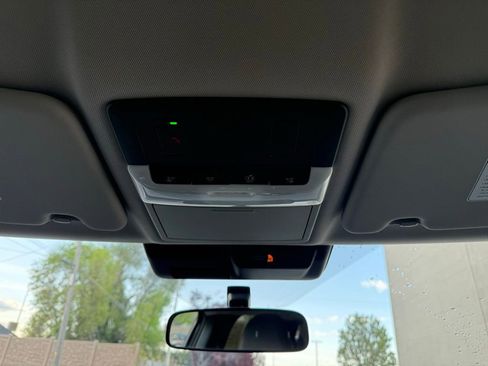 Used 2025 Mitsubishi Outlander SE AWD/4WD image 19