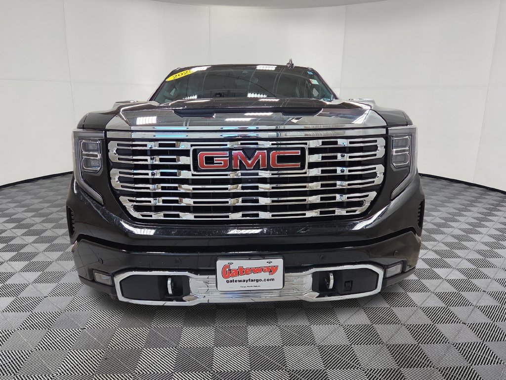 Used 2025 GMC Sierra 1500 Denali w/ Technology Package AWD/4WD image 5
