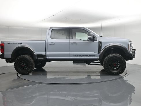New 2026 Ford F250 Lariat w/ Black Appearance Package AWD/4WD image 30