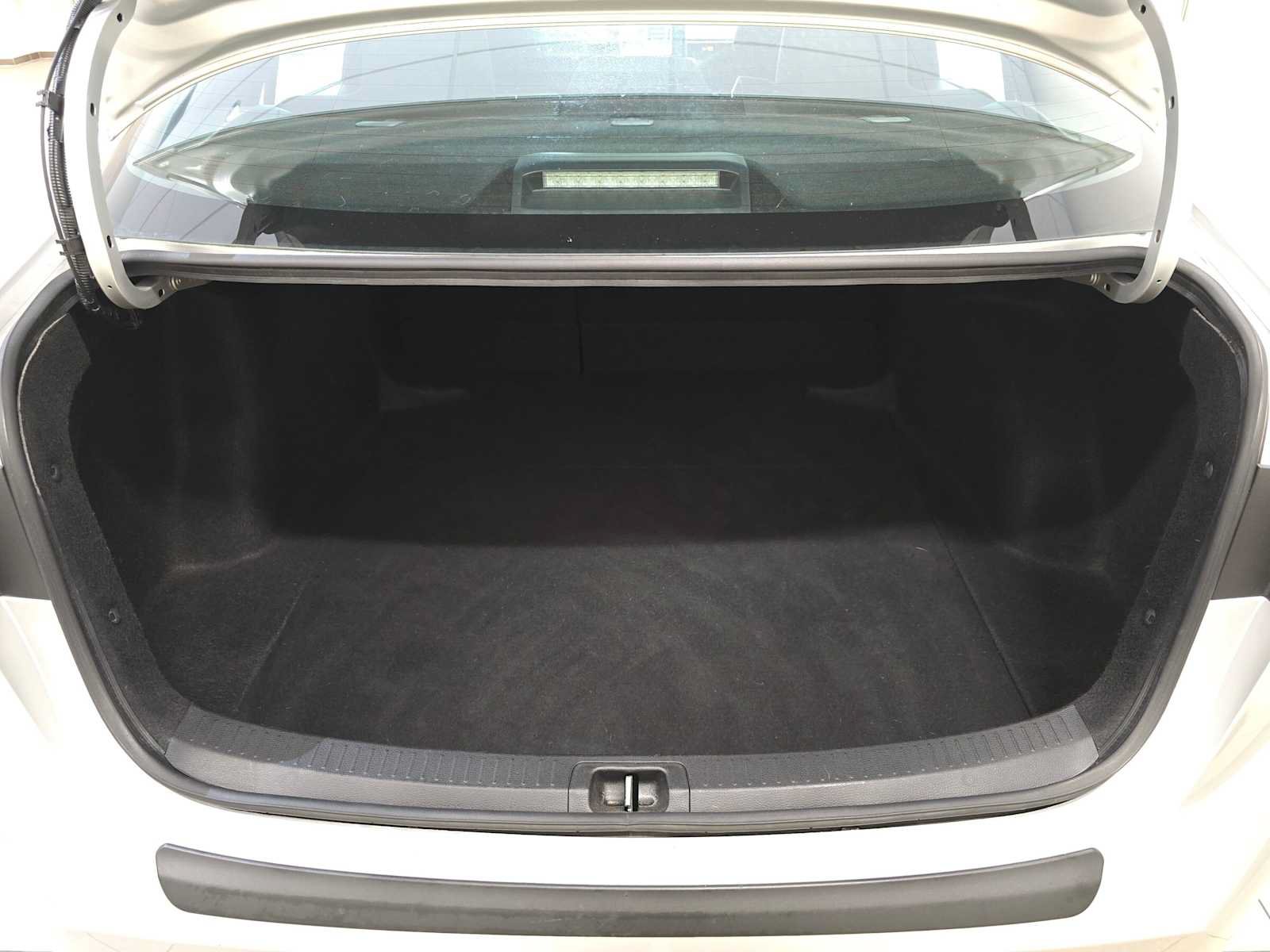 Used 2020 Toyota Corolla SE FWD image 30