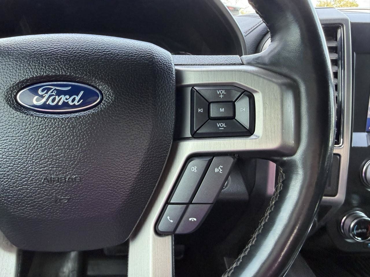 Used 2019 Ford F150 Platinum w/ Equipment Group 701A Luxury AWD/4WD image 25
