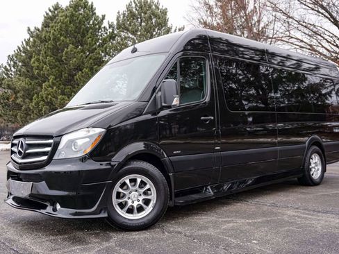 Used 2014 Mercedes-Benz Sprinter 2500 image 94