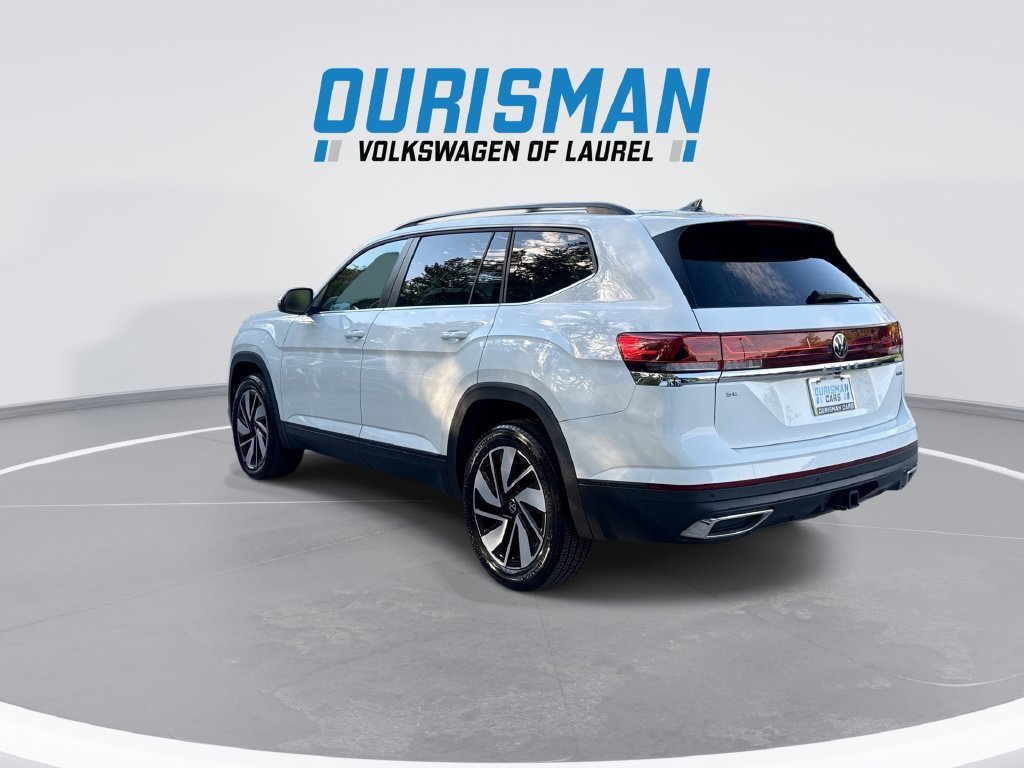 Used 2024 Volkswagen Atlas SE AWD/4WD image 6