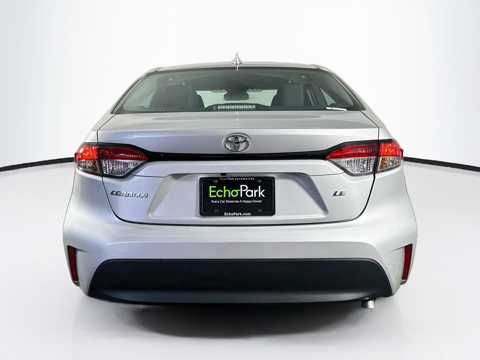 Used 2026 Toyota Corolla LE FWD image 7