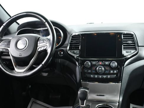 Used 2021 Jeep Grand Cherokee Laredo X AWD/4WD image 8