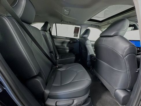 New 2026 Toyota Highlander Limited image 27