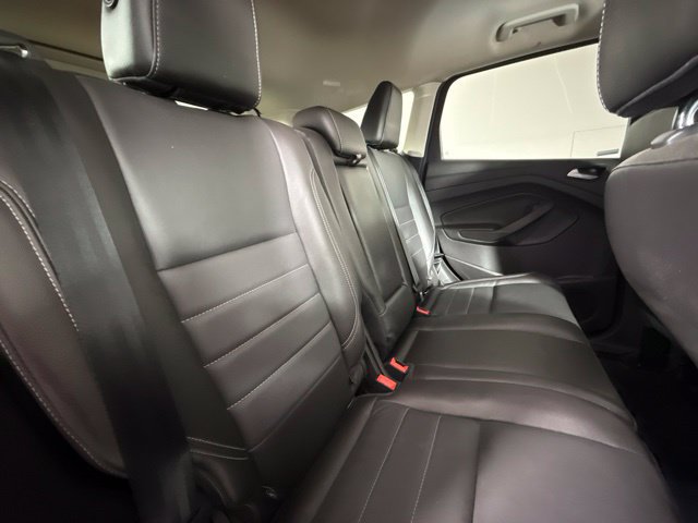 Used 2015 Ford Escape Titanium w/ Equipment Group 301A AWD/4WD image 32