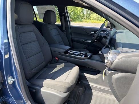 New 2026 Chevrolet Equinox LT w/ LPO, Floor Liner Package AWD/4WD image 30