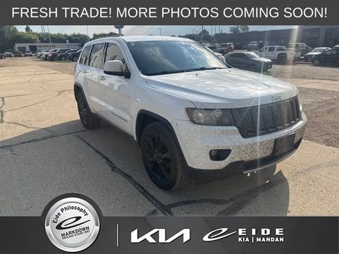 Used 2013 Jeep Grand Cherokee Altitude AWD/4WD image 1