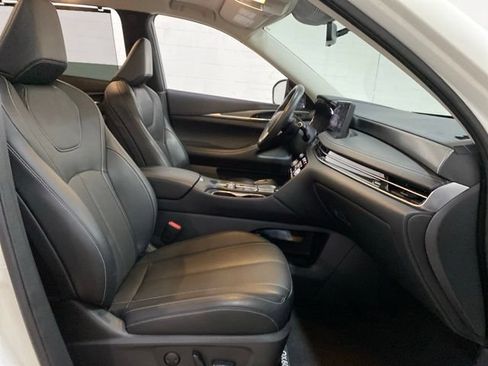 Used 2023 INFINITI QX60 Luxe FWD image 27