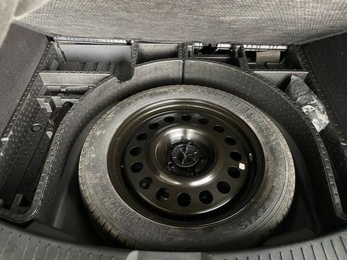 Used 2015 Lincoln MKC FWD w/ Equipment Group 101A Select image 29