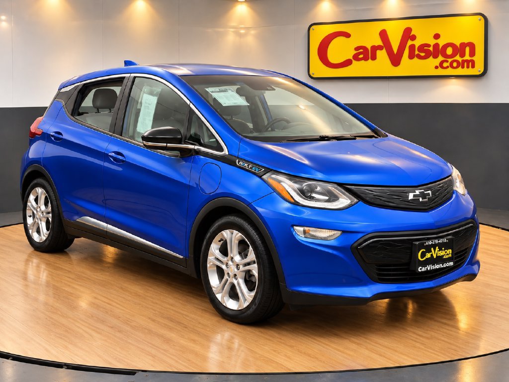 Used 2021 Chevrolet Bolt LT FWD image 1