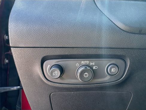 Used 2023 Buick Encore GX Select w/ Safety Package II FWD image 19