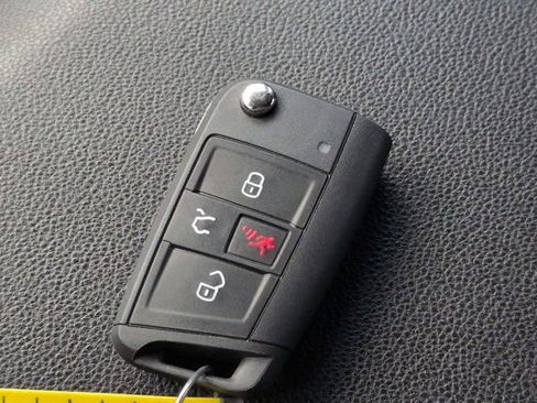 Used 2025 Volkswagen Jetta Sport FWD image 26