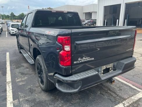 Used 2023 Chevrolet Silverado 1500 Custom AWD/4WD image 11