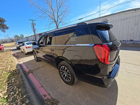 Used 2025 Ford Expedition Max Platinum image 2