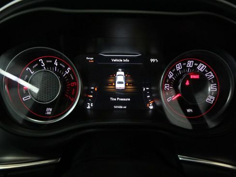 Used 2016 Dodge Challenger R/T w/ Driver Convenience Group RWD image 15